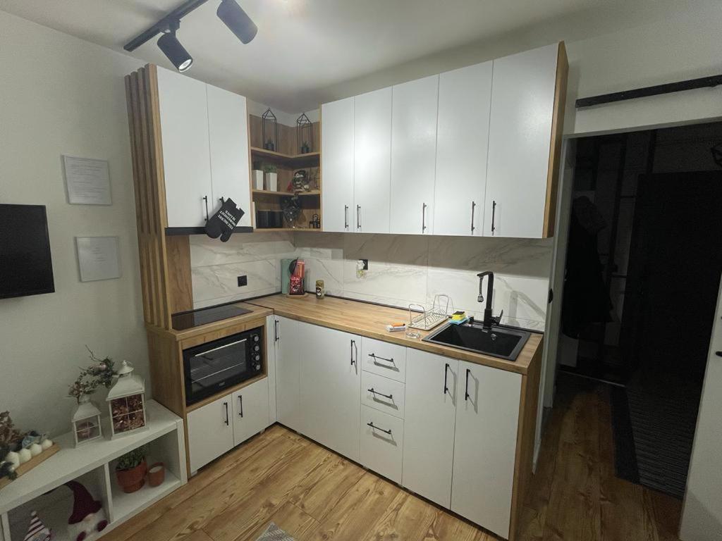 Apartman Element Kruševac Zewnętrze zdjęcie